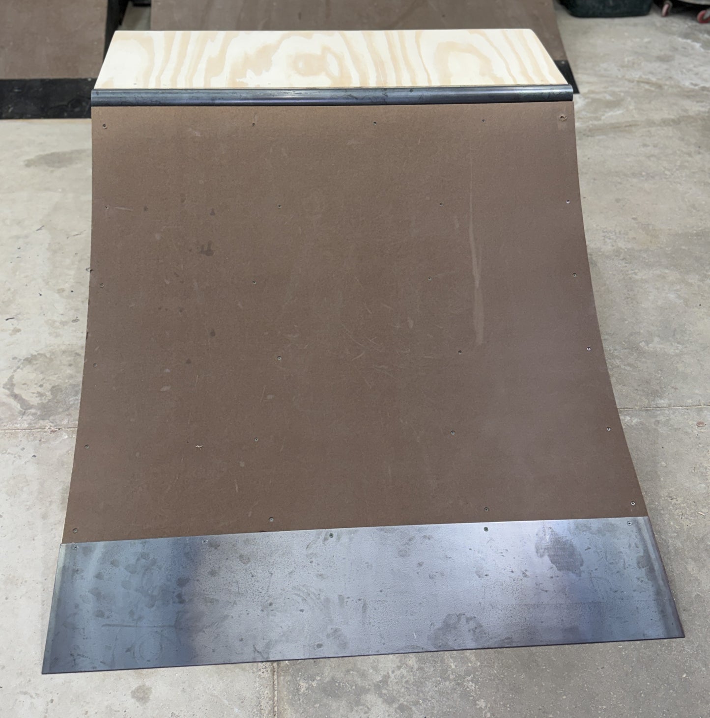 2' Quarter Pipe - Stencil